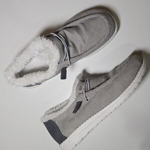 3/$30 NWOT Plush lined Slip On Shoes Slippers Non Skid Slip